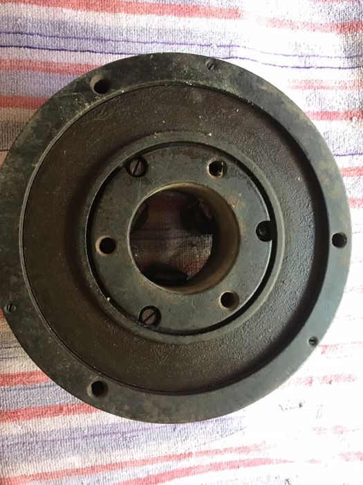 Токарный патрон. d 250.