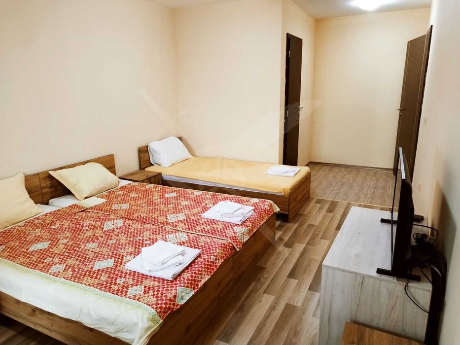 Продава се Двустаен апартамент в к.к. Слънчев бряг - 75 кв.м за 854 €/кв.м - Снимка #2