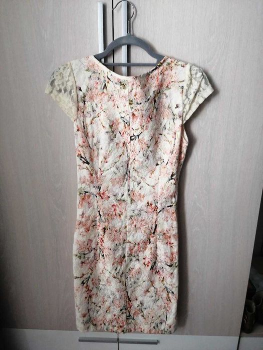 Vand rochie scurta, marimea M
