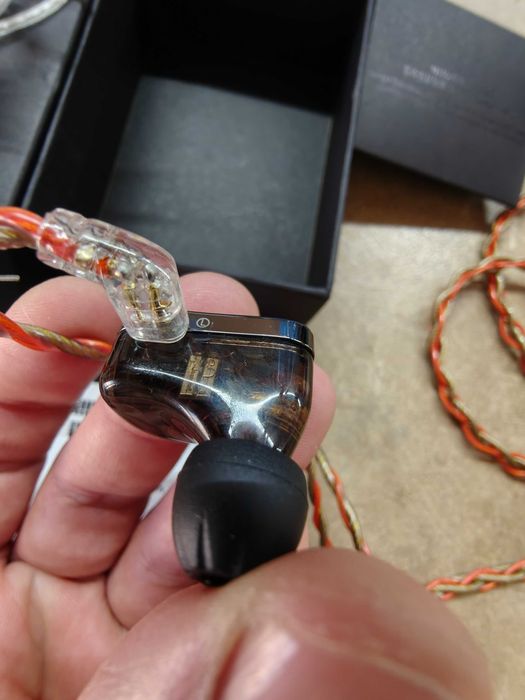 CCA Hydro – комплект с 4.4mm балансиран кабел