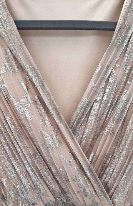 Разкошна бутикова коктейлна рокля