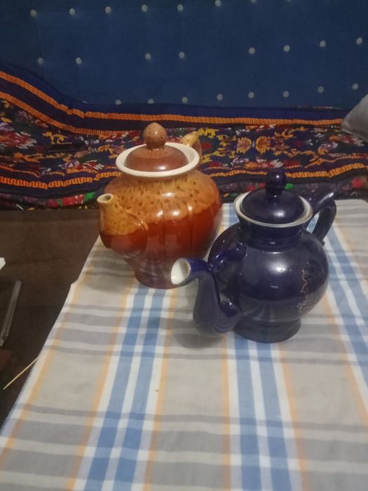 Продается кофейный набор чайник, сахарница ,чашки
