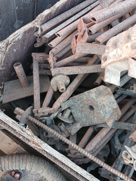 Продается универсальные вилки,трехножки