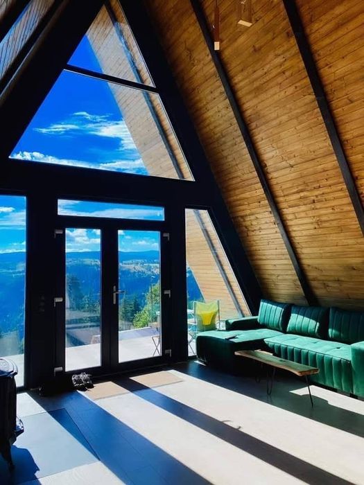 Case din lemn la gata