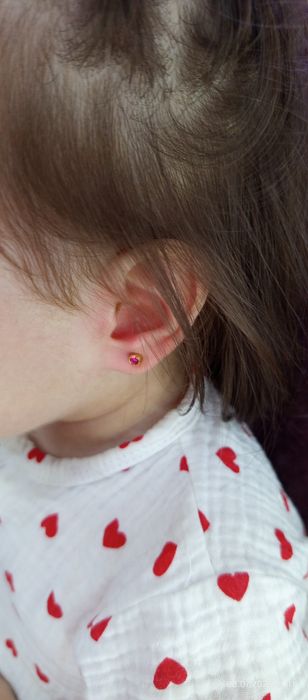 Og'riqsiz Quloq Burun teshamiz