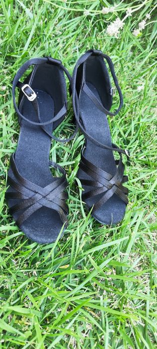 Обувки за салса/латино танци