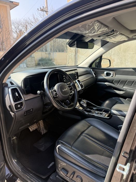 Kia sorento sotiladi