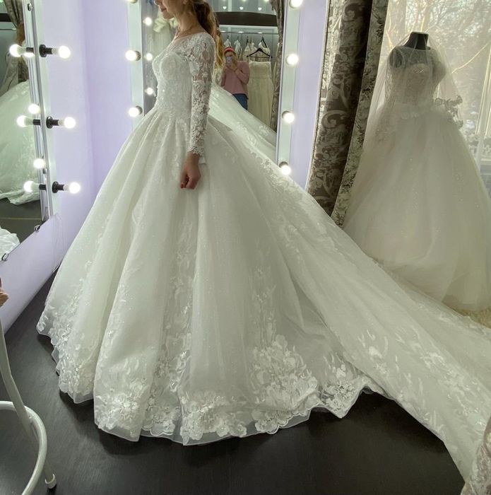 Платье свадебное новое