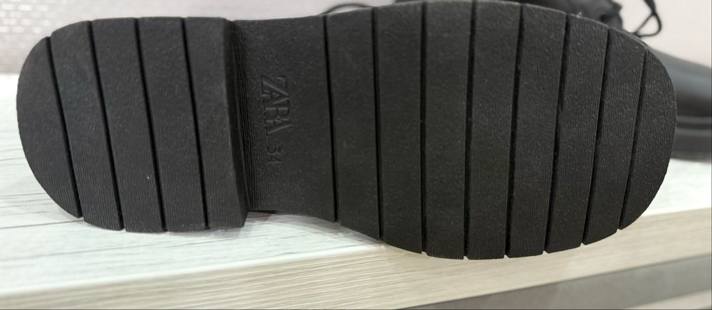 Ботинки для девочки.