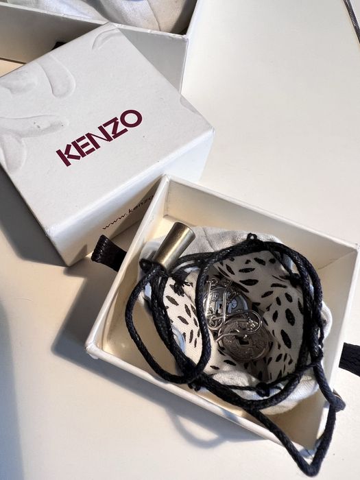 Серебряный комплект от Kenzo