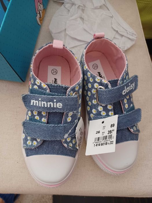 Детски кецове минимаус 26 номер нови