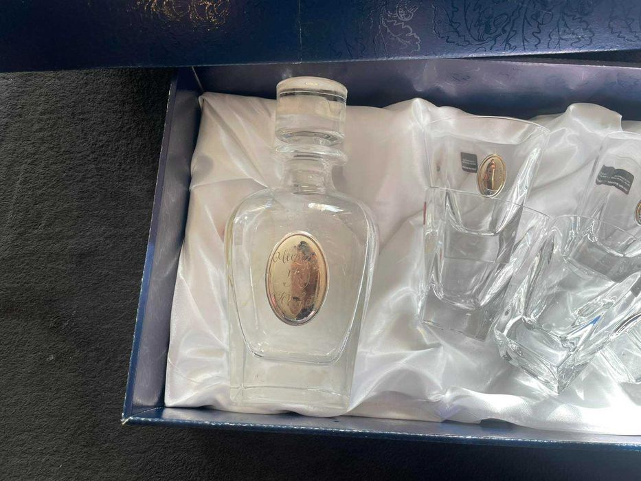 Сервиз от 6 чаши с графа от италиански кристал