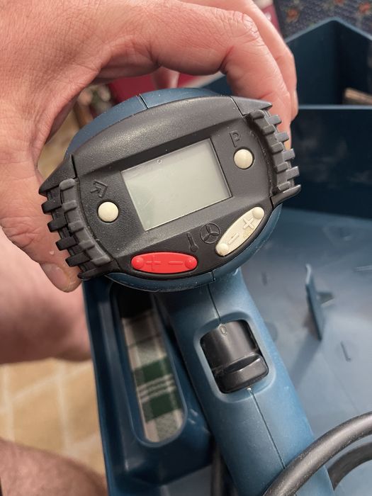 Suflanta aer cald ghg 660 lcd. Bosch