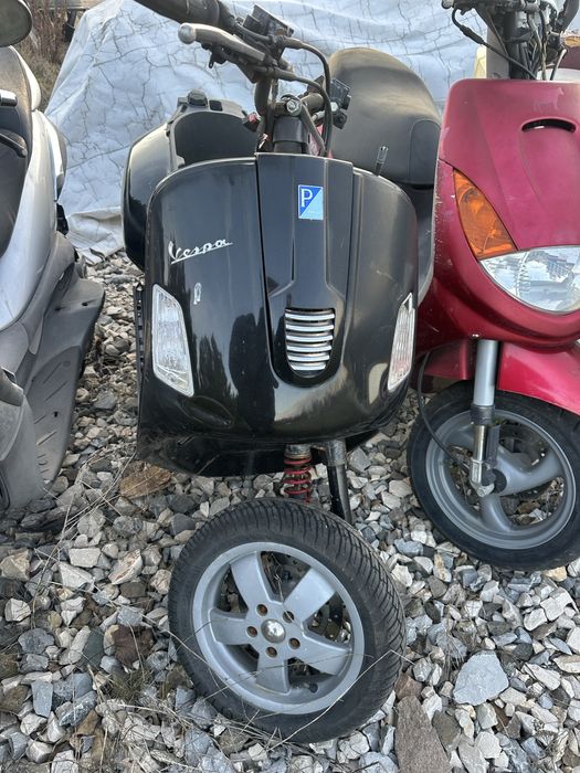 Продавам Веспа 250 за части 2014г