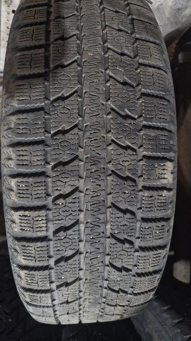 Шины зимние Toyo