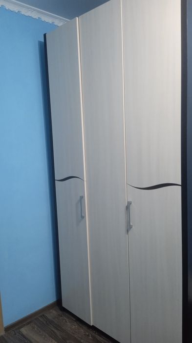 Продам платяной  шкаф