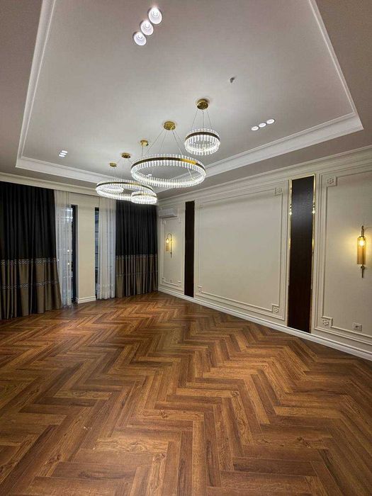 Центр Луначарского 5 соток 8 комнат