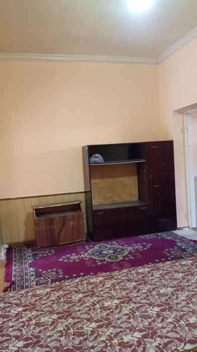 Сдаётся в аренду квартира для парней.Удобное расположение.