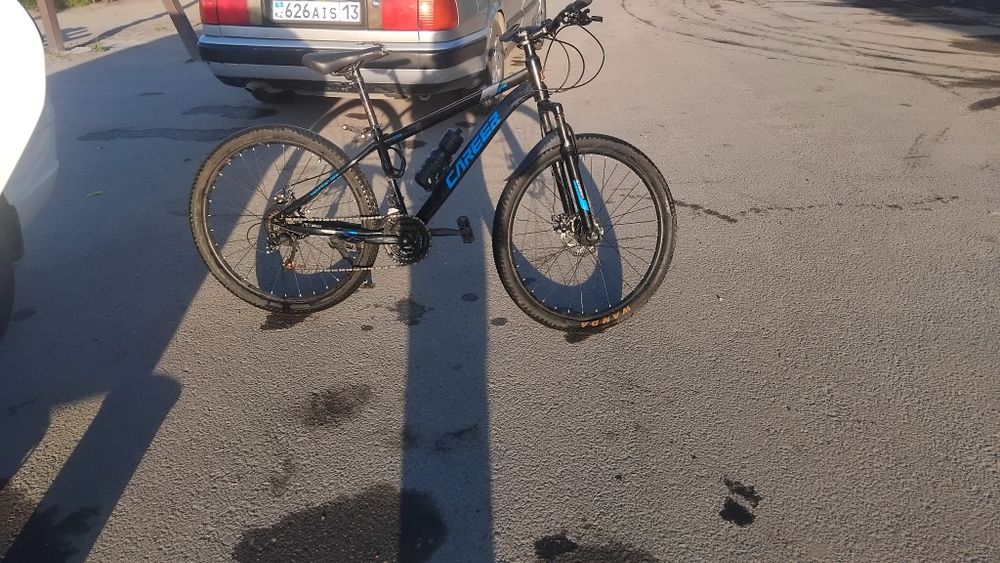 Есть ишо фанарик и всио