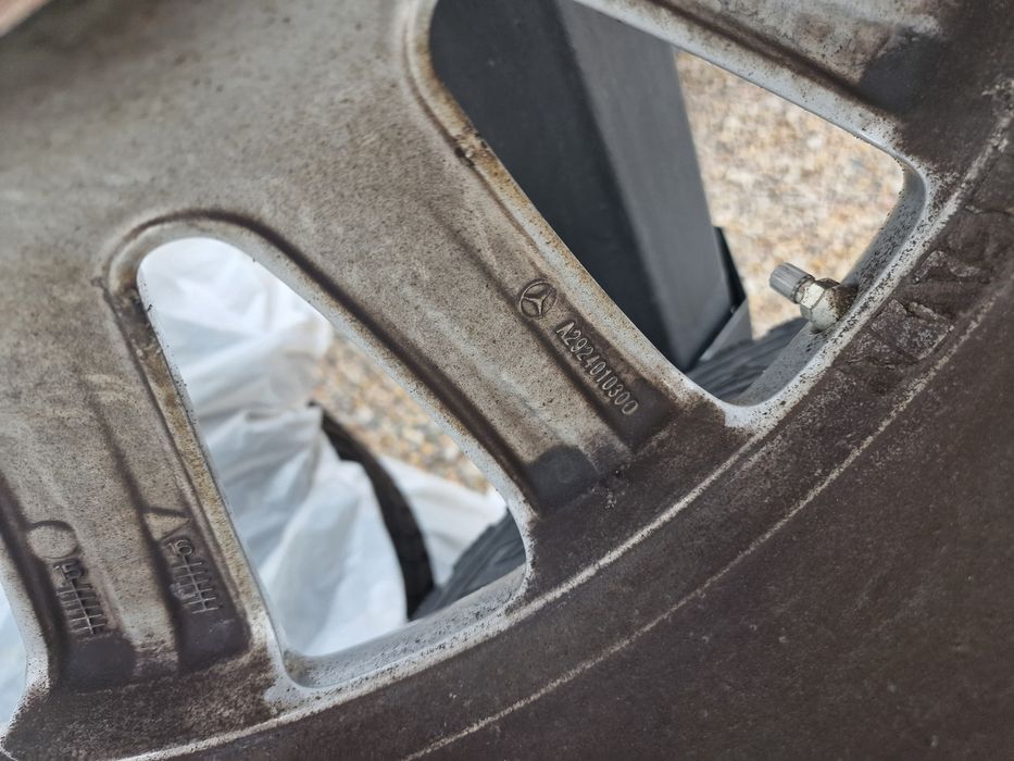 Гуми с Джанти за Mercedes GLE W166 275/50 R 20 Nokian