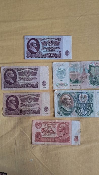 Монета номиналом 100 тенге. ,,Барс" и др.