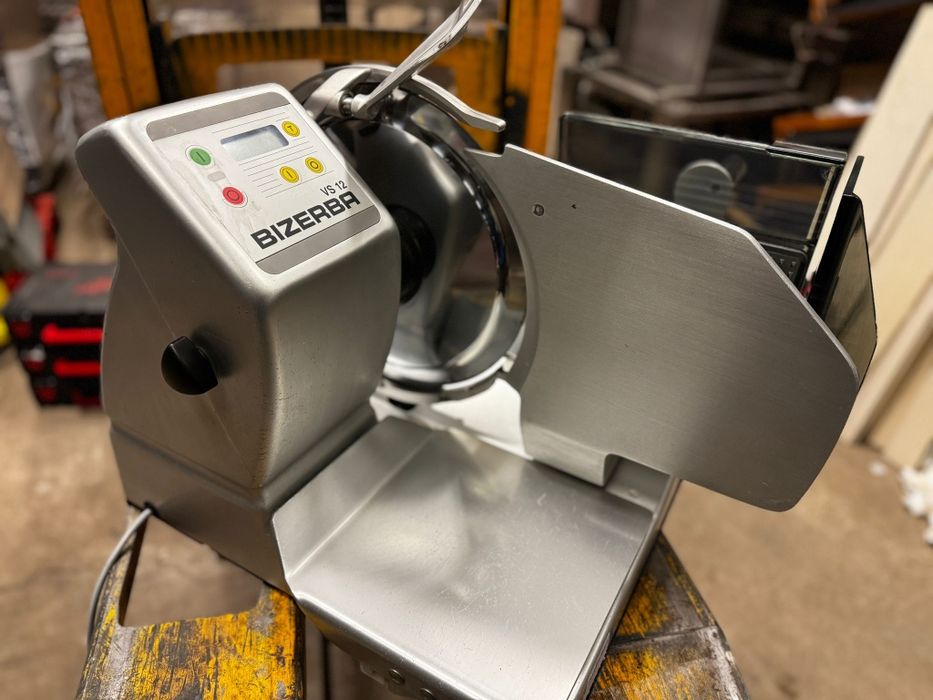 Feliator profesional BIZERBA VS12