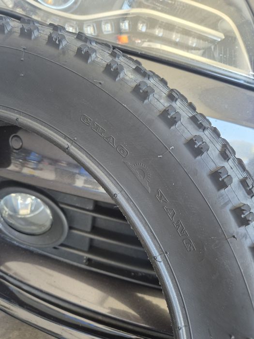 Гуми-20х4.00 колело