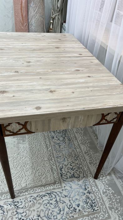 Кухонный стол б/у