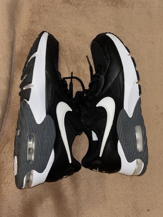 Nike (wmns nike air max excee))