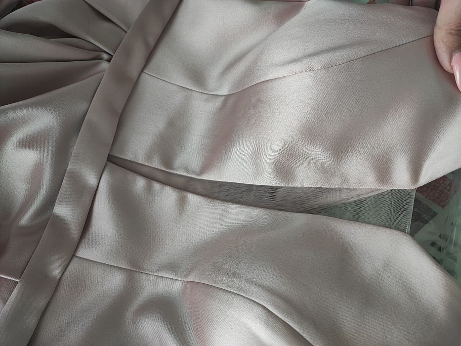 Официална рокля в цвят бебешко розово (за шаферка / кума)