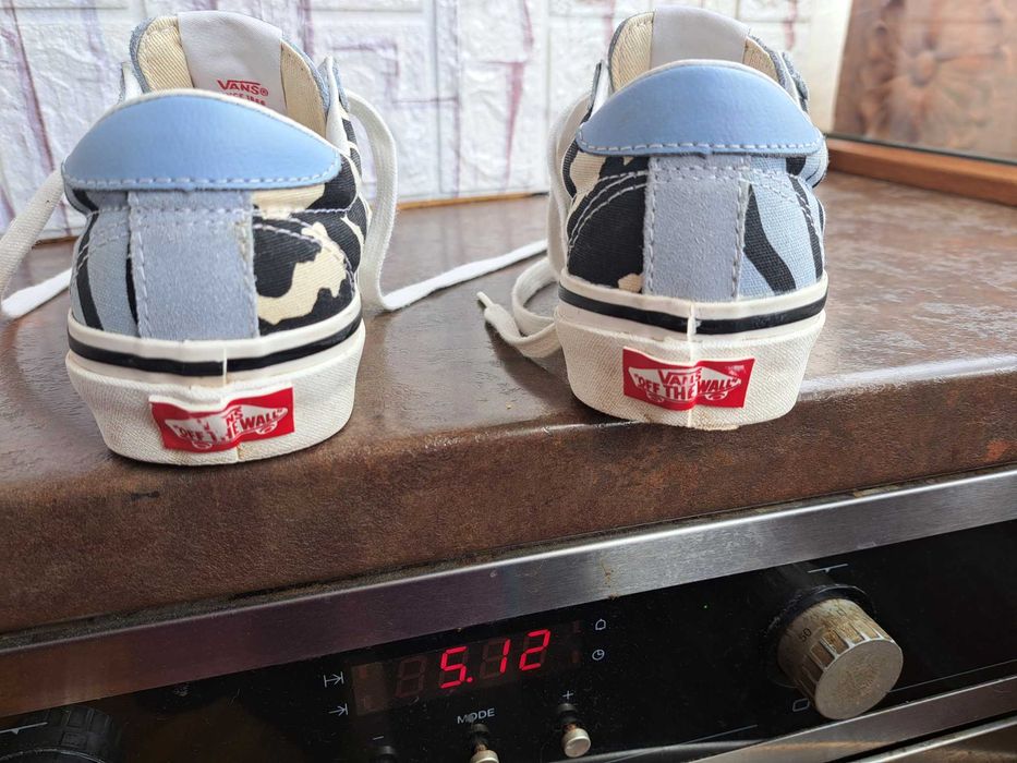 дамски,детски,кецове,спортни обувки,гуменки,номер 35 VANS ,ванс