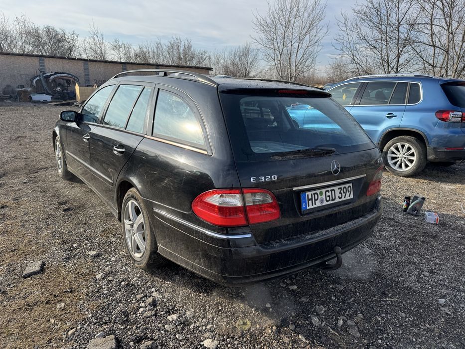 Мерцедес W211 320 CDI 204 кс 2005 Г само на части
