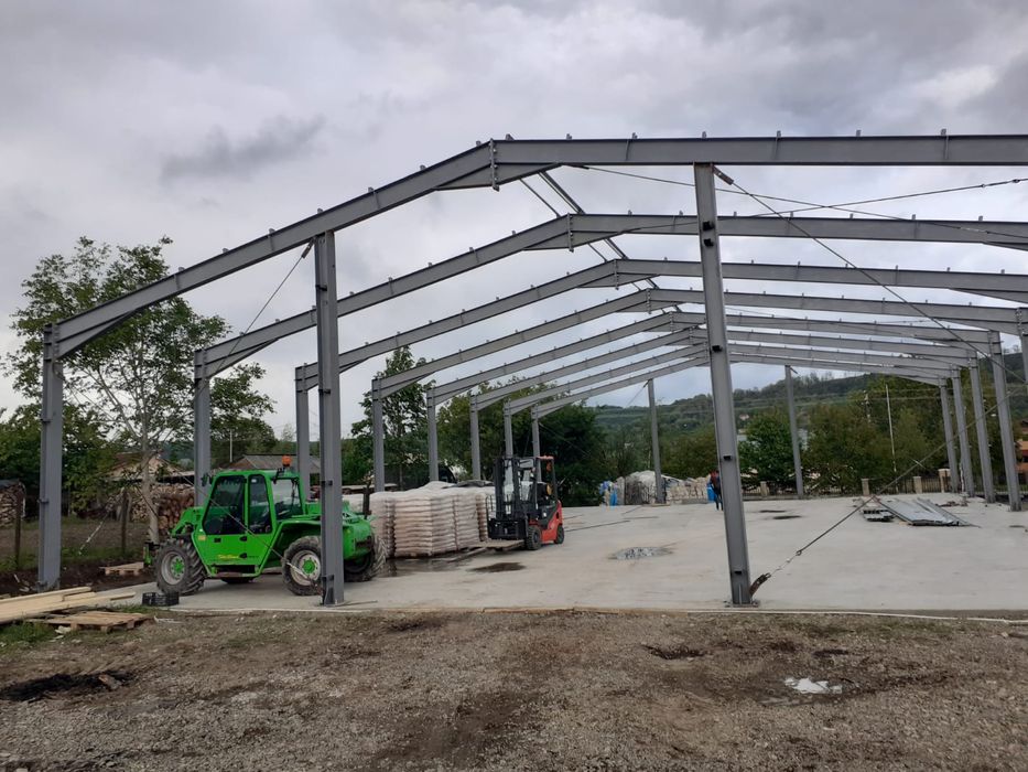 Vand structuri hale metalice diferite dimensiuni garaj