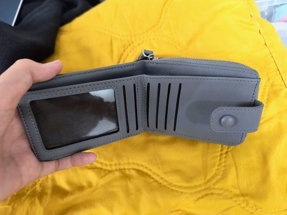 Продам кошелек картхолдер