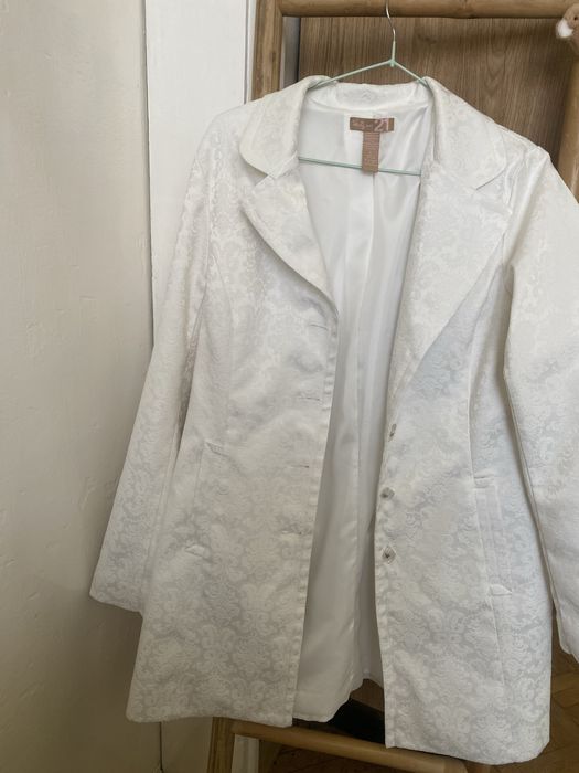 Дамско сако дълго