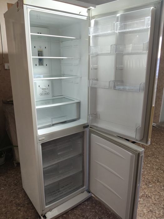 Продам холодильник