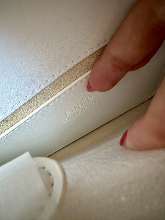 Оригинална чанта Pinko в бял цвят модел MINI LOVE BAG ICON