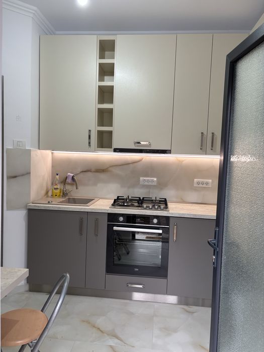 Casa 2 camere in Cartierul militar