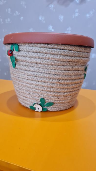 Ръчна изработка саксия 18лв