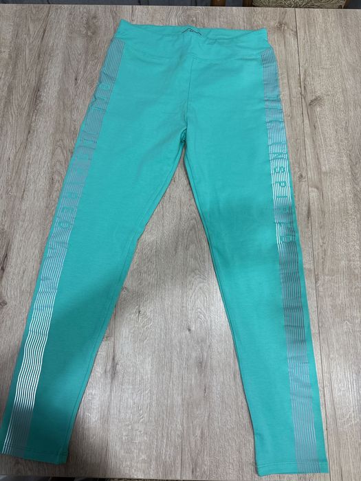 Двойка, ласины с топом