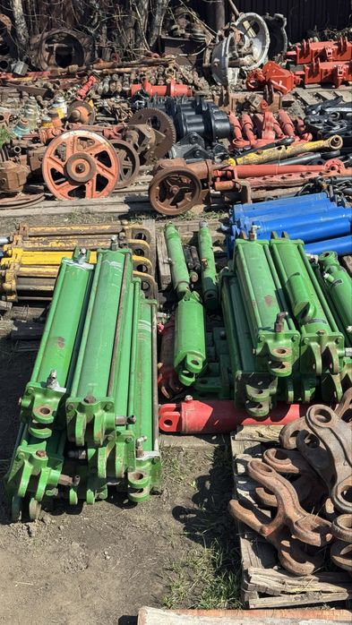 Гидроцилинидры на John Deere
