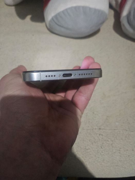 Продам айфон 15 про макс