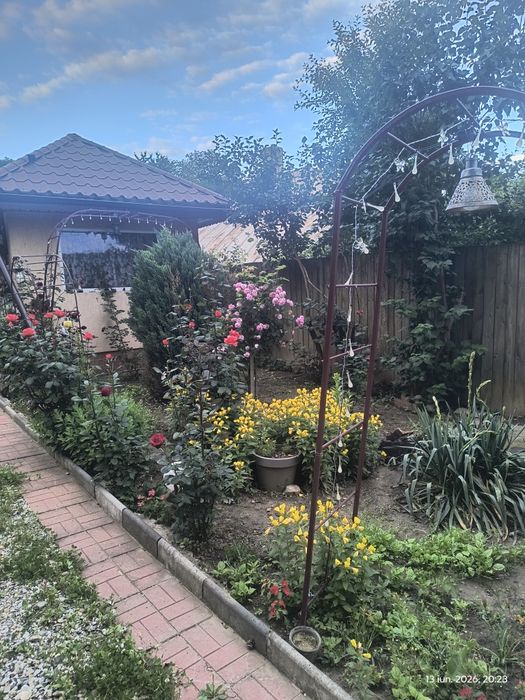 Proprietar vând casă nouă foarte  aproape de oraș