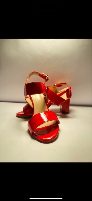 Разпродажва на токчета