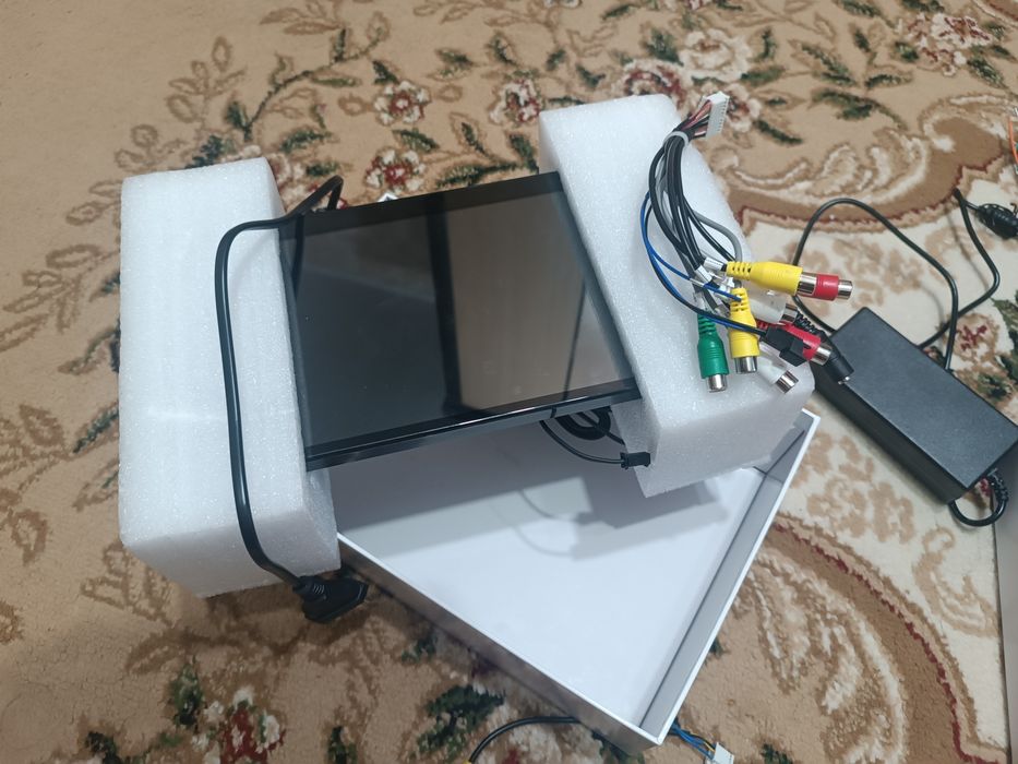 Продам андроид магнитолу