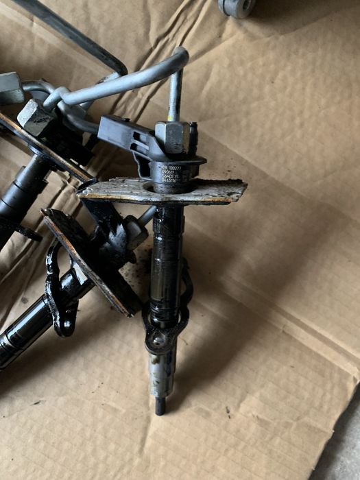 Дюзи помпа рейл тръбички 2.0тди 2.0tdi kommonrail