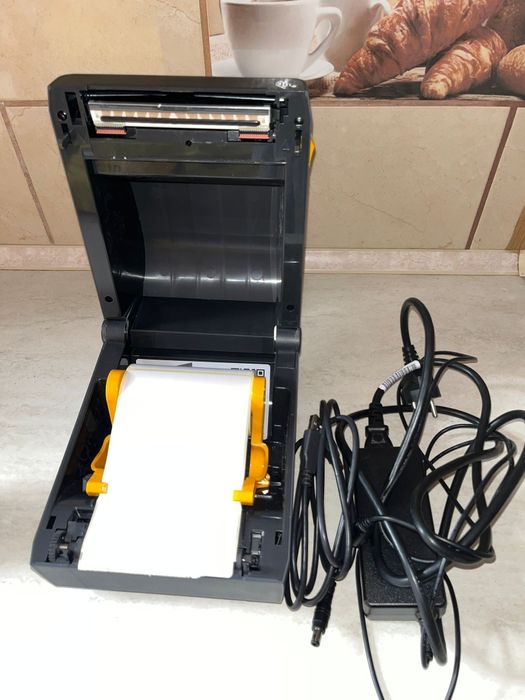 Imprimanta de etichete Zebra ZD220D