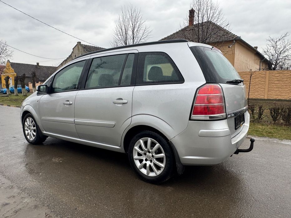 De vanzare Opel Zafira