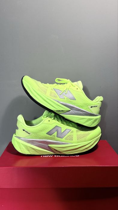 New Balance FuelCell Rebel v5 41.5 EU
