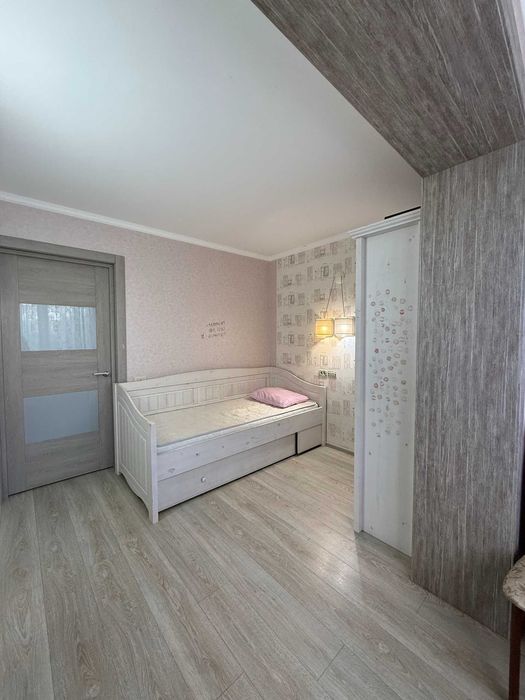 продам 4 ком квартиру в ЦЕНТРЕ